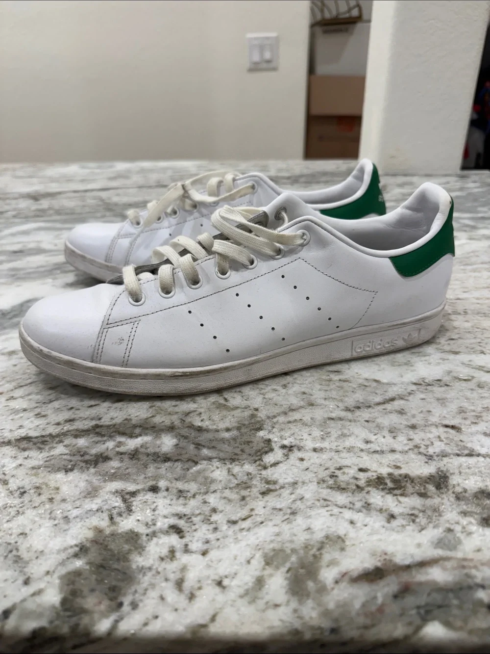 Stan Smith adidas White Sneakers with Green Heel Tab size 12